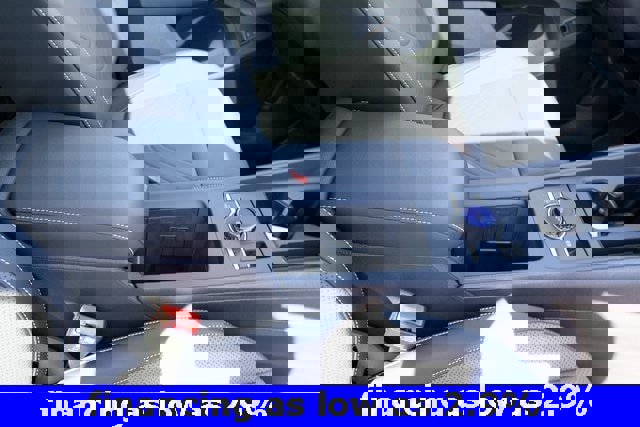 New 2025 Volkswagen Tiguan SE image 45