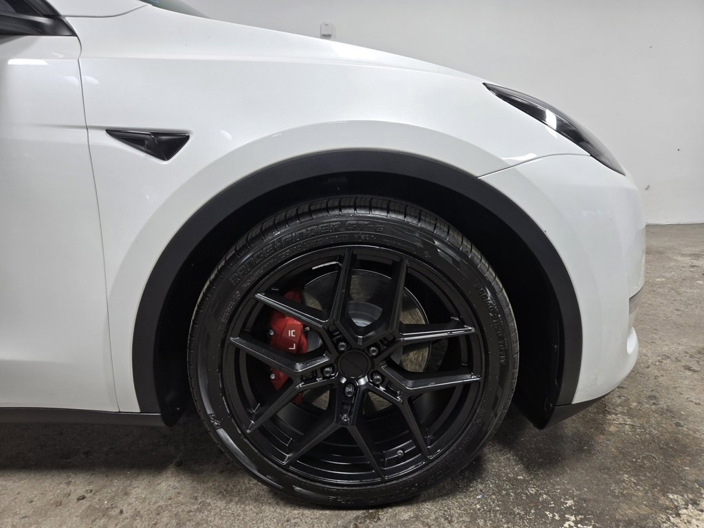 Used 2023 Tesla Model Y Long Range image 58