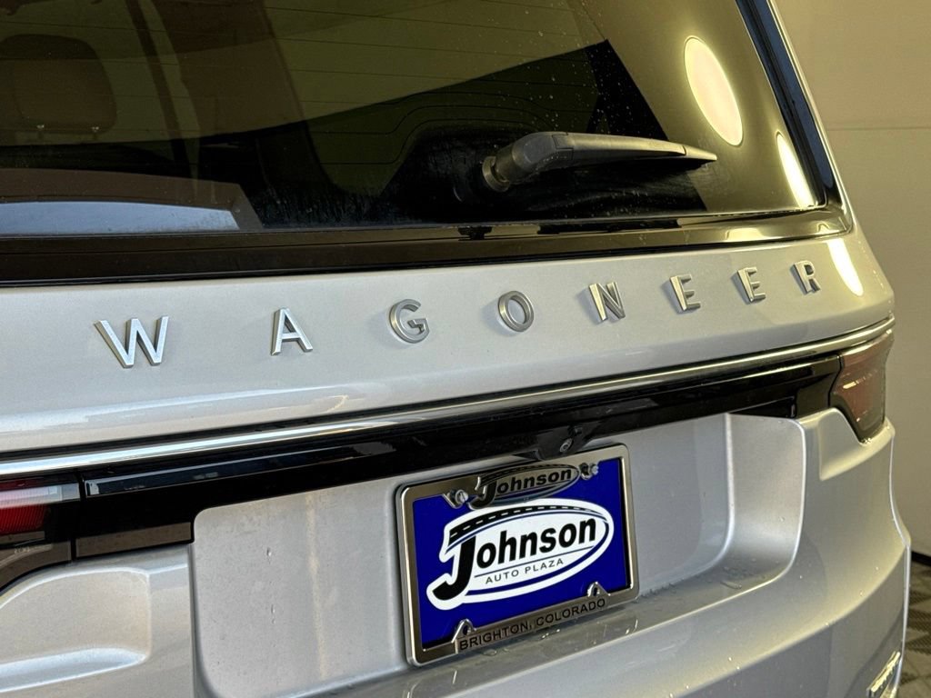 Certified 2023 Jeep Wagoneer Series III w/ Premium Group I AWD/4WD image 60