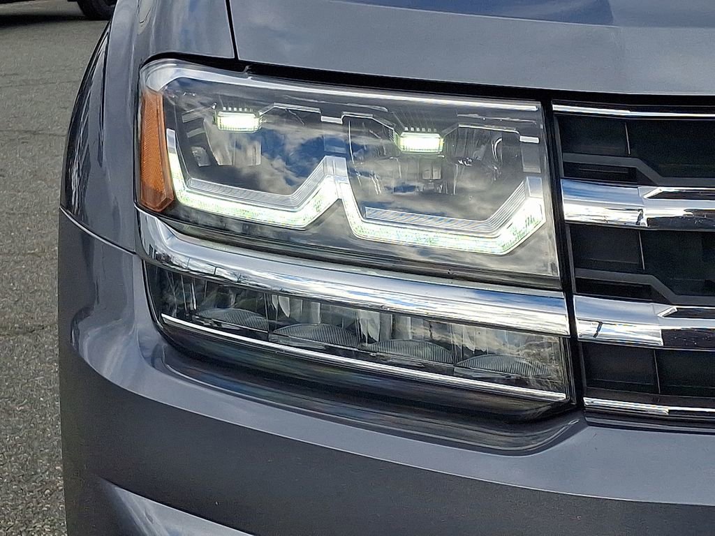 Used 2019 Volkswagen Atlas SE w/ Towing Package image 9
