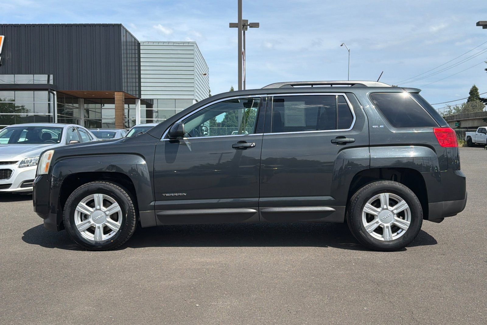 Used 2014 GMC Terrain SLE FWD image 9