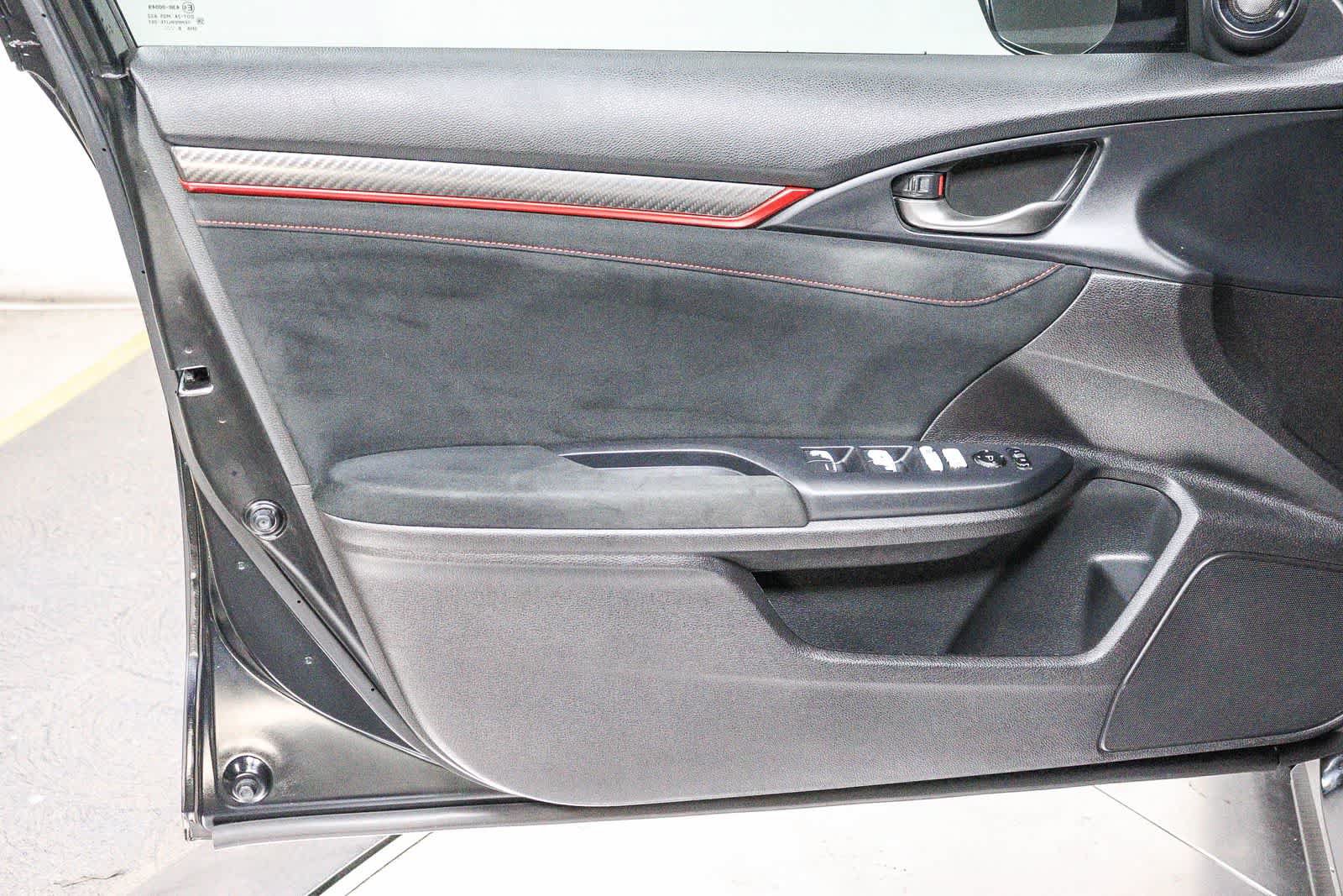 Used 2019 Honda Civic Type R image 22