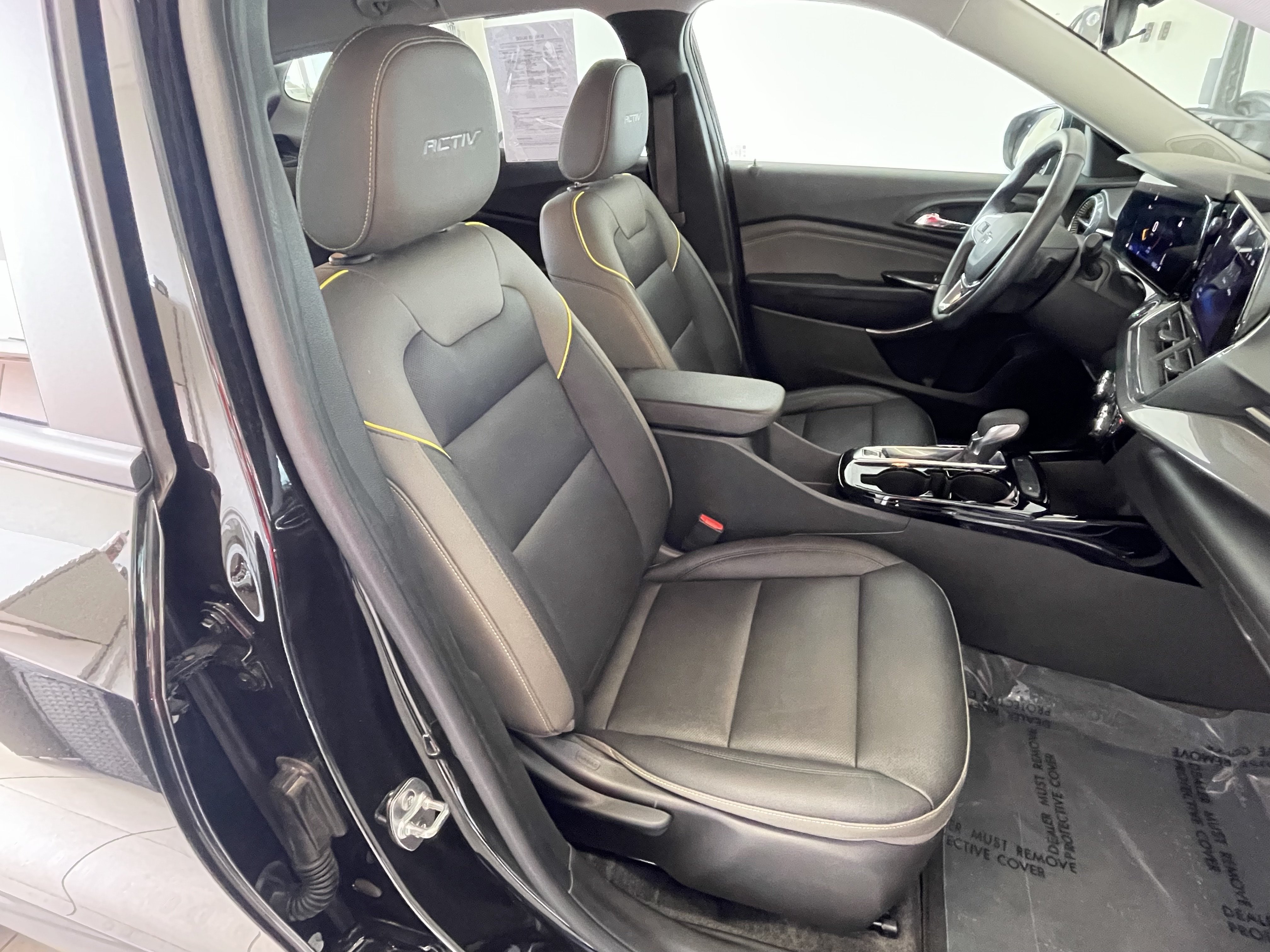 Certified 2025 Chevrolet Trax ACTIV w/ Driver Confidence Package FWD image 13