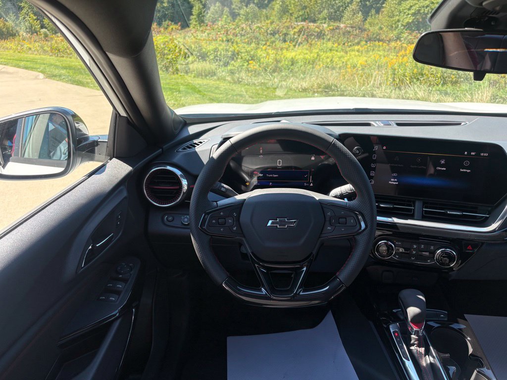 New 2026 Chevrolet Trax RS w/ Sunroof Package FWD image 42