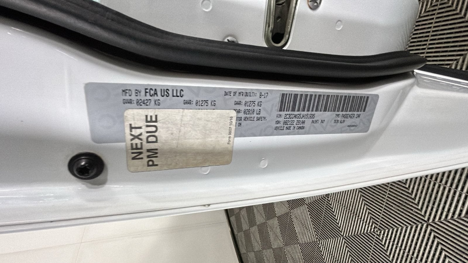Used 2018 Chrysler 300 Limited AWD/4WD image 11