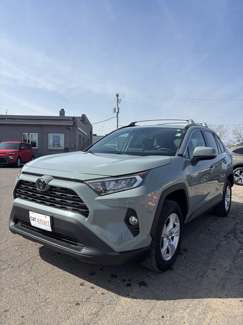 Used 2019 Toyota RAV4 XLE image 3