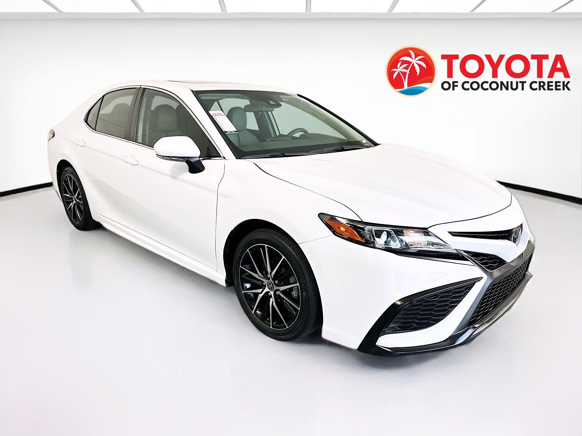 Used 2023 Toyota Camry SE