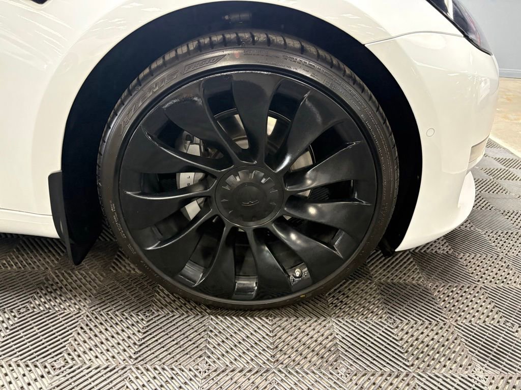 Used 2021 Tesla Model 3 Standard Range Plus RWD image 15
