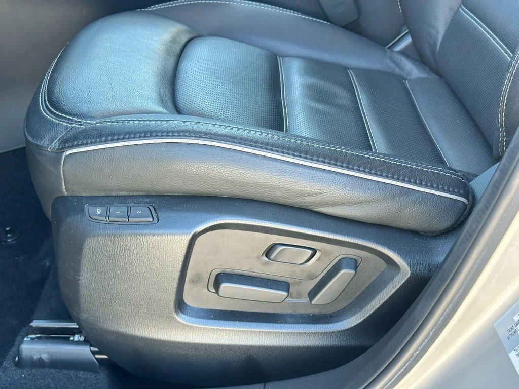 Used 2025 MAZDA CX-5 AWD 2.5 S w/ Preferred Package image 18