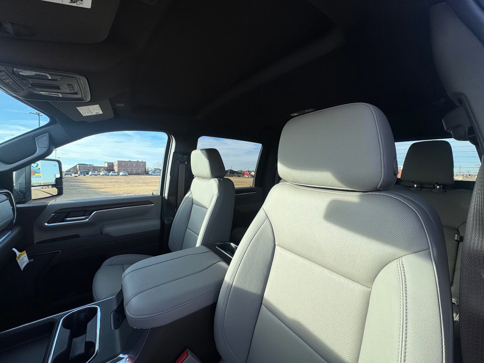 New 2026 GMC Sierra 2500 SLT w/ SLT Premium Package image 10