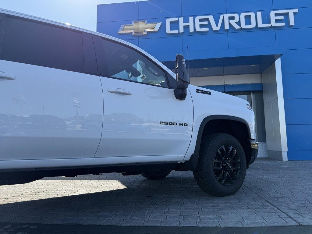 New 2025 Chevrolet Silverado 2500 LT w/ Trail Boss Package image 9