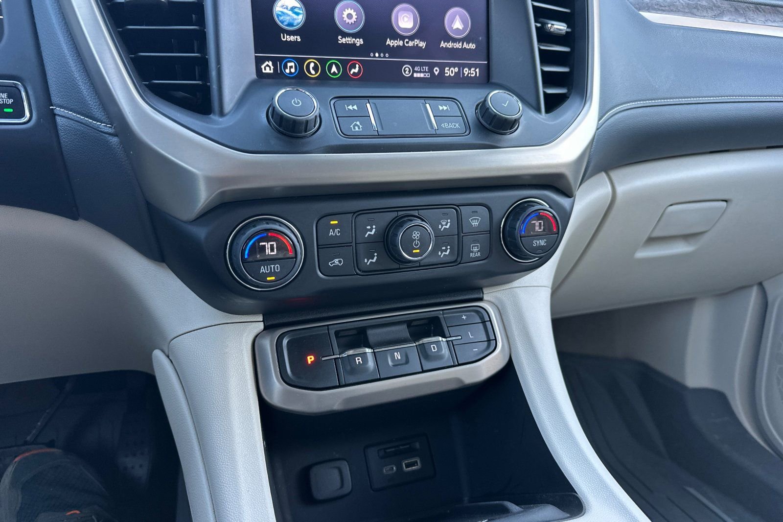 Used 2021 GMC Acadia Denali w/ Denali Ultimate Package AWD/4WD image 28