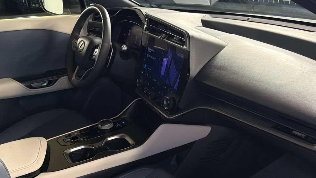 Certified 2024 Lexus RZ 300e Premium w/ Accessory Package (2T) FWD image 10
