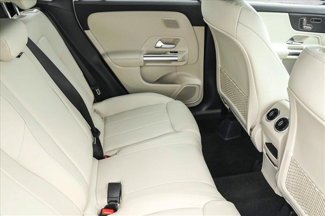 New 2026 Mercedes-Benz GLA 250 4MATIC image 23