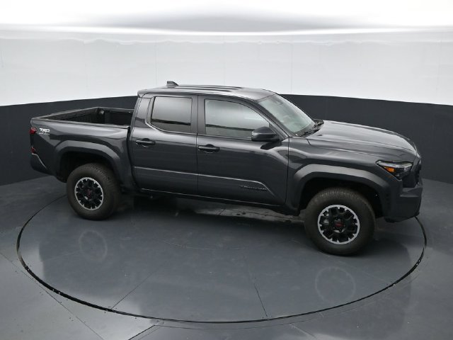 Used 2024 Toyota Tacoma TRD Off-Road AWD/4WD image 28