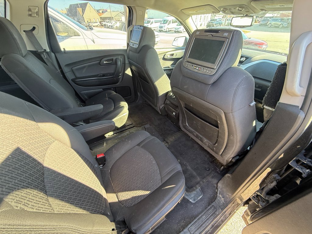 Used 2011 Chevrolet Traverse LT image 7