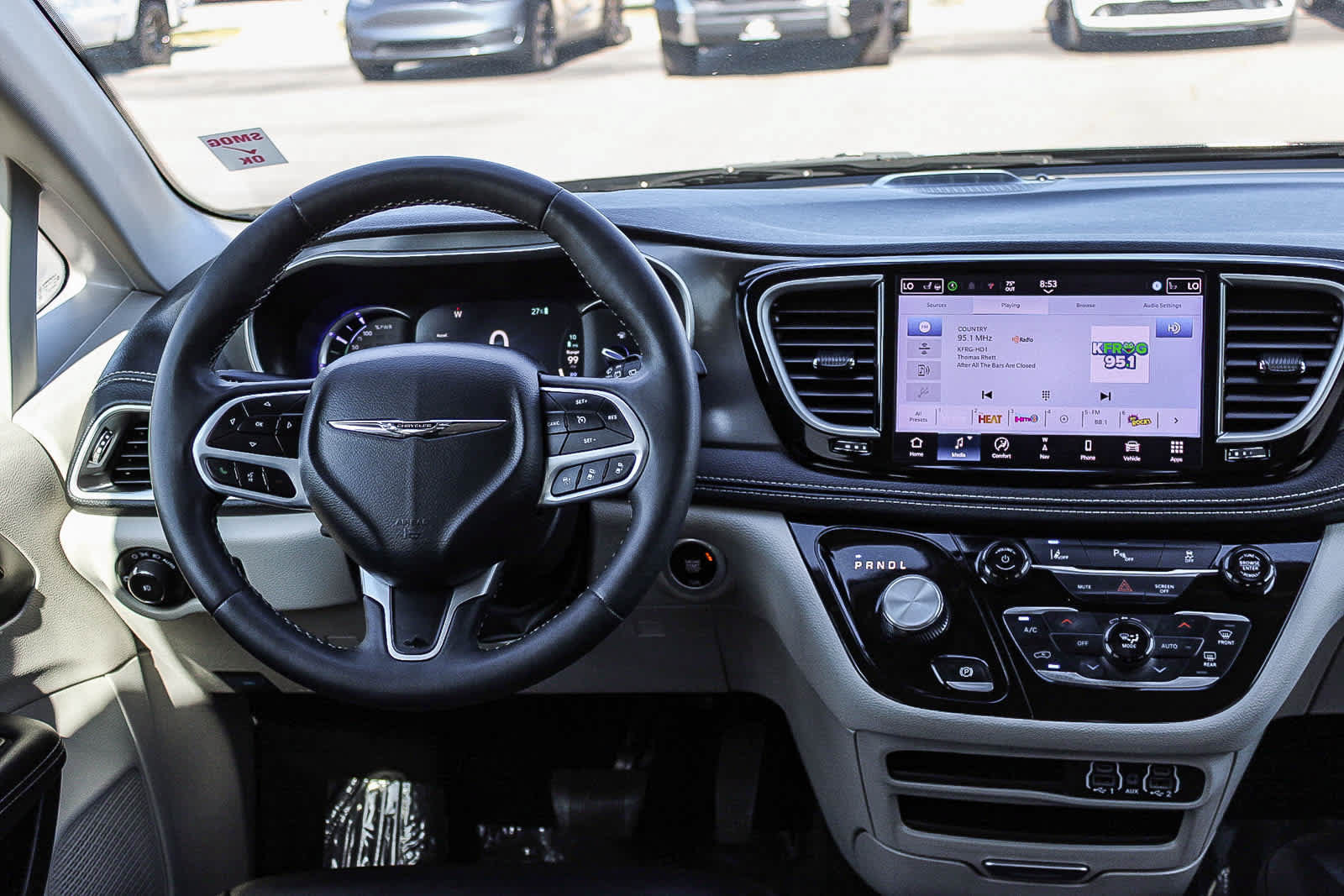 Used 2024 Chrysler Pacifica Limited FWD image 12