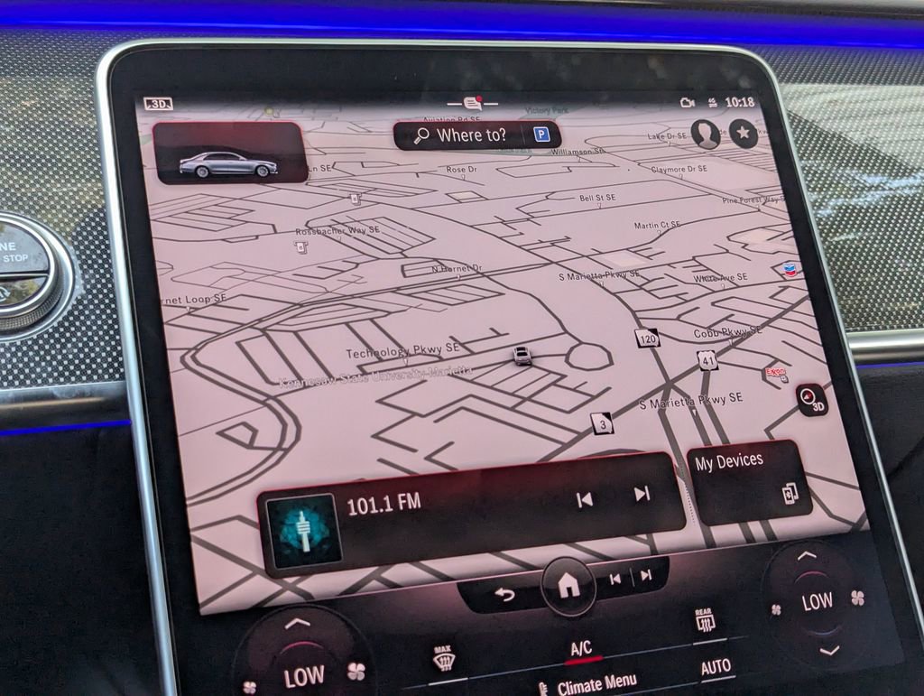 Used 2022 Mercedes-Benz S 580 4MATIC Sedan w/ AMG Line Package image 18