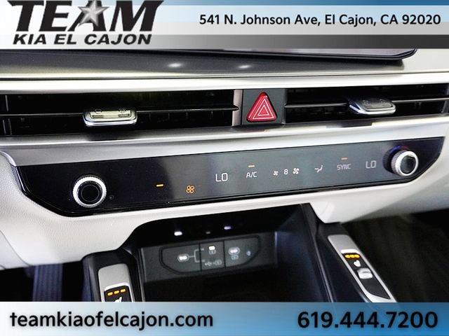 Certified 2025 Kia Sorento S w/ Panoramic Sunroof Package FWD image 33