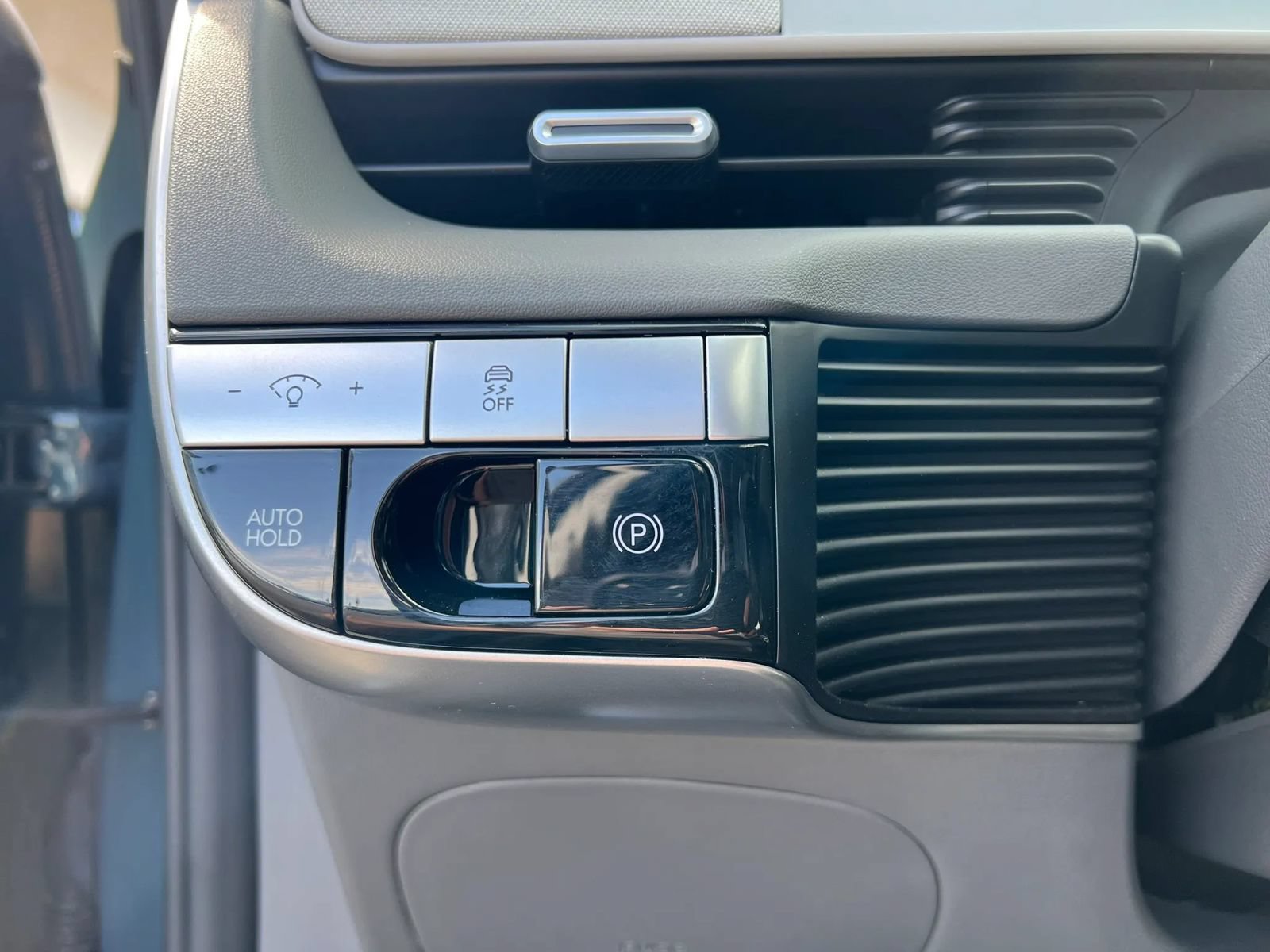 Used 2024 Hyundai Ioniq 5 SE RWD image 19