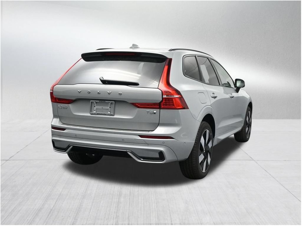 New 2025 Volvo XC60 T8 Plus w/ Protection Package Premier AWD/4WD image 5