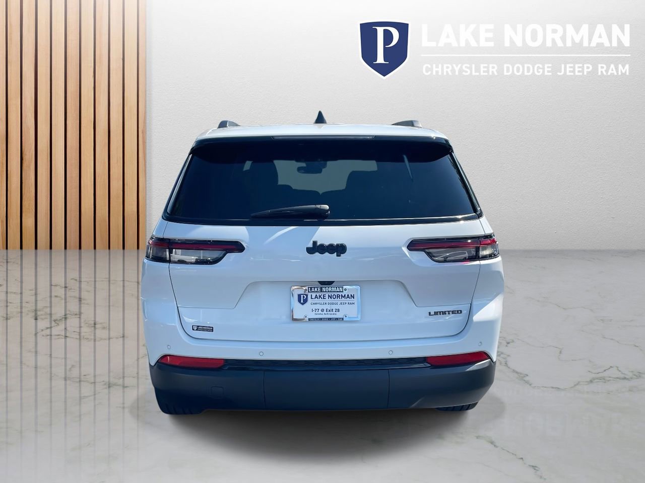 New 2025 Jeep Grand Cherokee L Limited w/ Black Appearance Package image 8