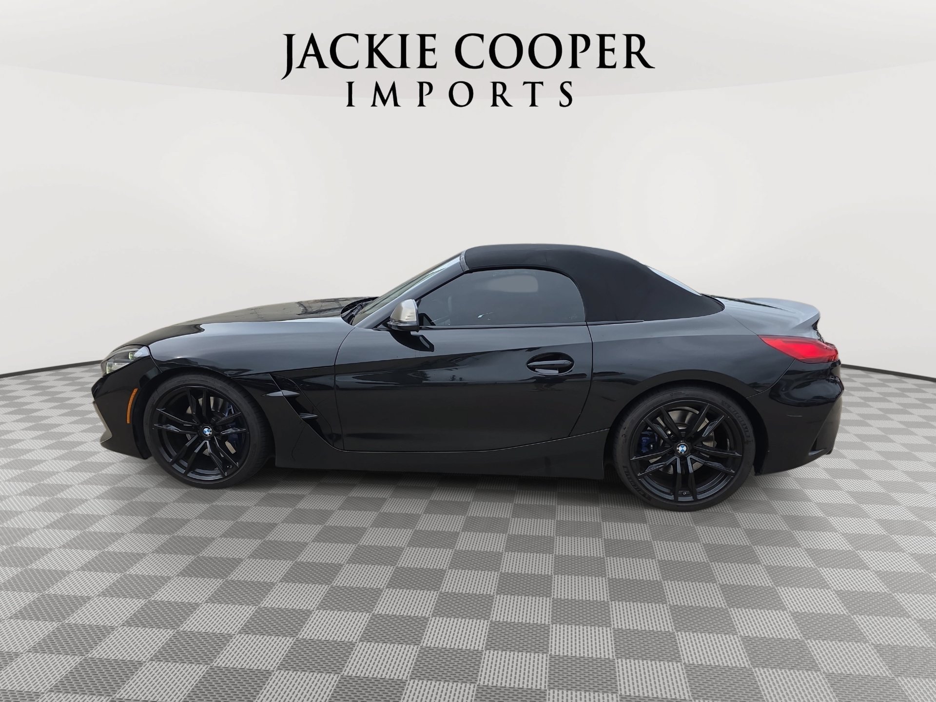 Used 2020 BMW Z4 M40i w/ Premium Package RWD image 8