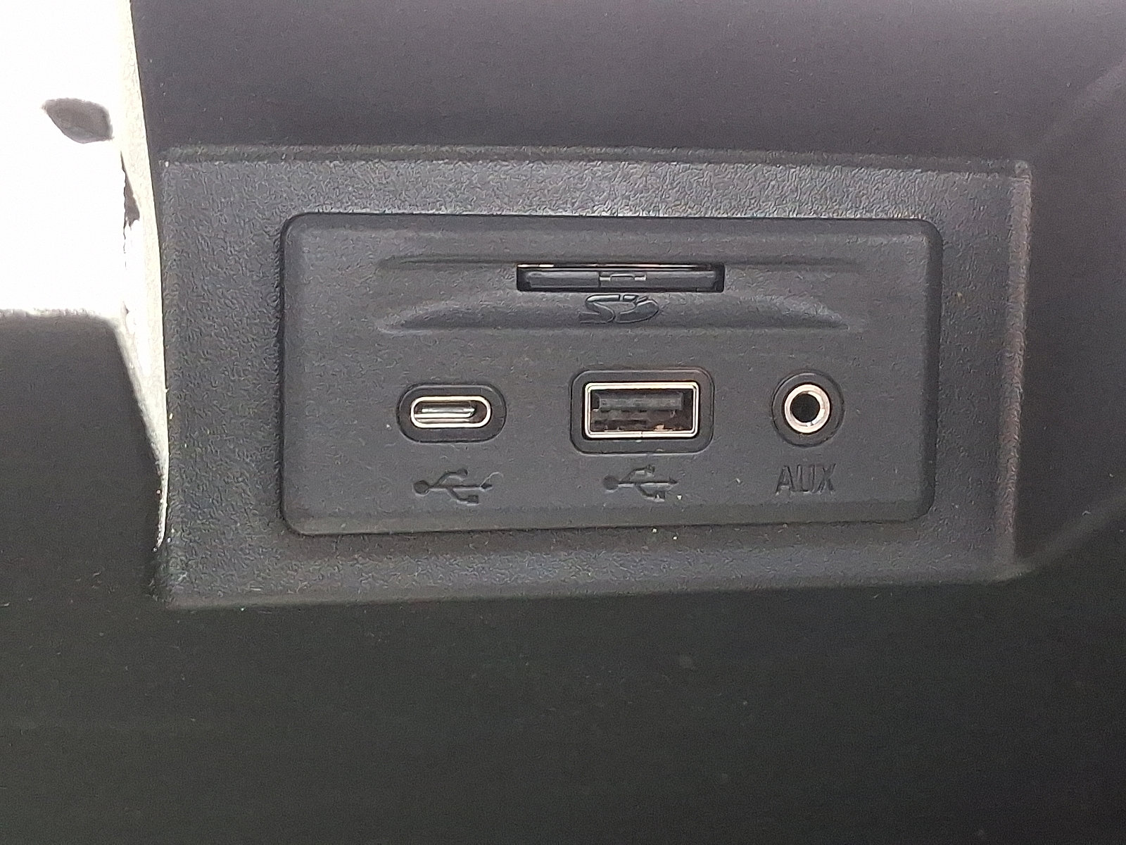 Certified 2023 Chevrolet Silverado 3500 LTZ w/ LTZ Plus Package image 26