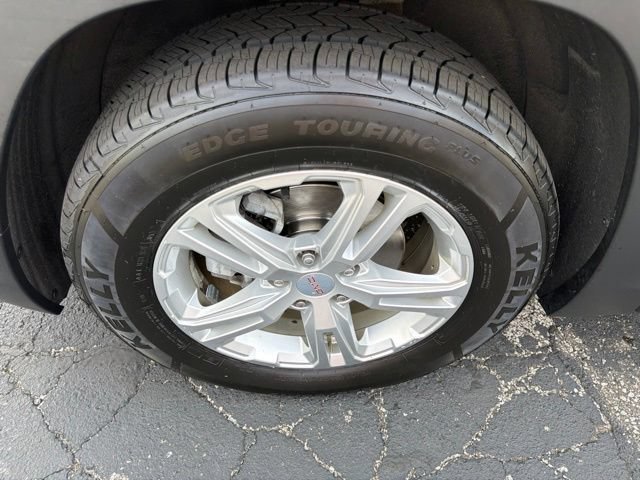 Certified 2019 GMC Terrain SLE w/ LPO, Floor Liner Package AWD/4WD image 10