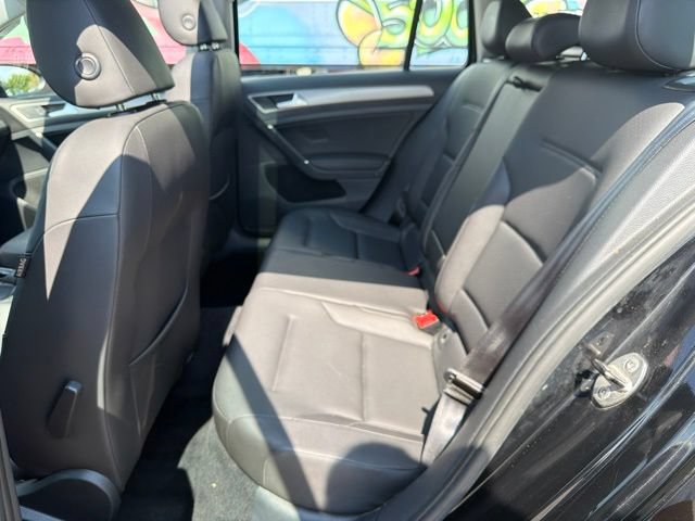 Used 2015 Volkswagen Golf TDI SE FWD image 19
