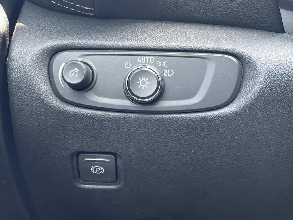 Used 2023 Chevrolet Blazer LT w/ Convenience Package image 30