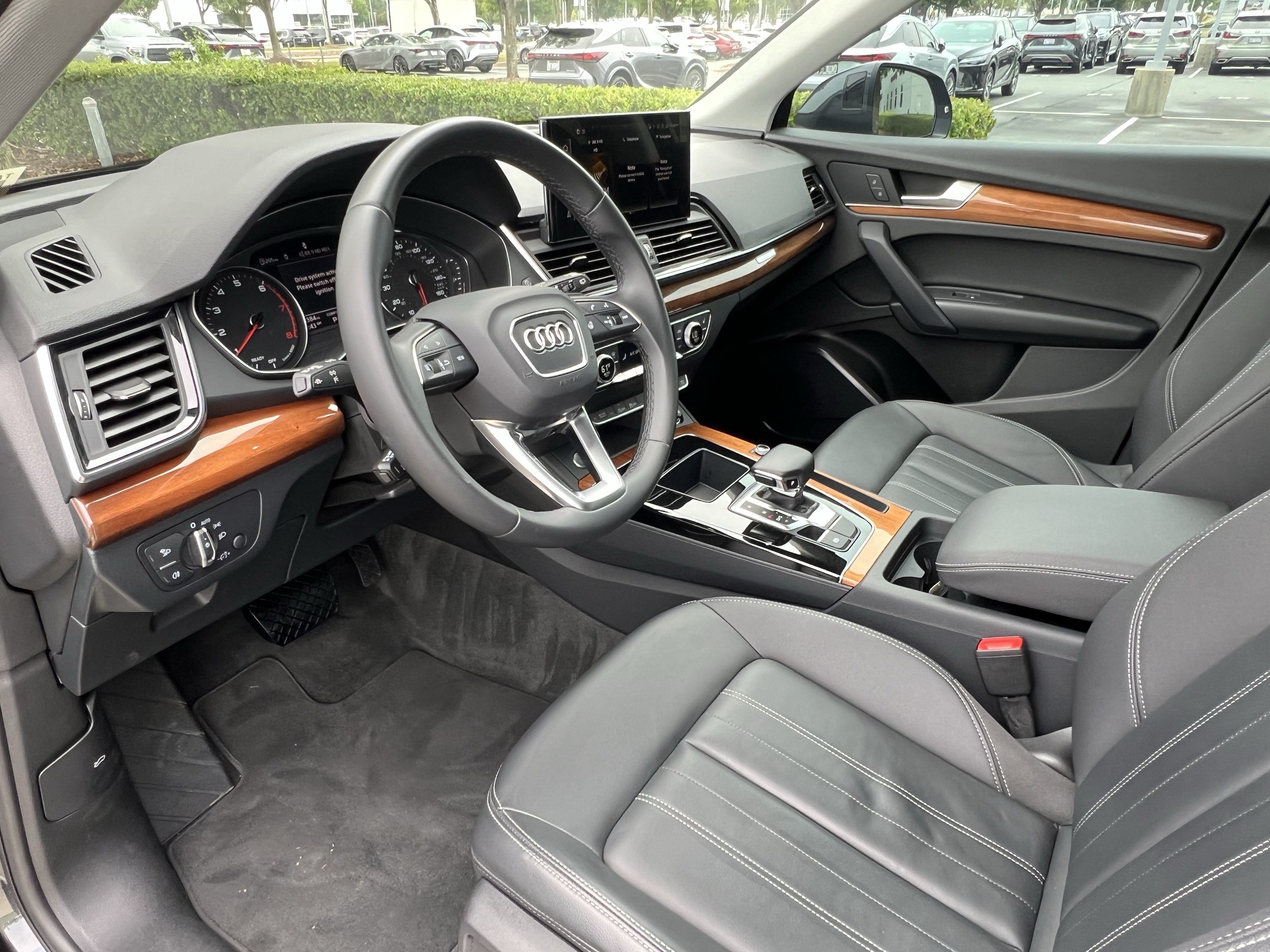 Used 2023 Audi Q5 2.0T Premium AWD/4WD image 17