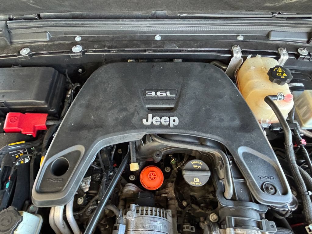 Used 2020 Jeep Gladiator Overland AWD/4WD image 26