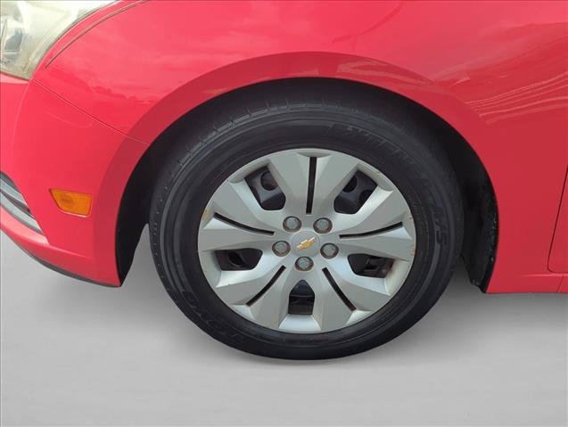 Used 2014 Chevrolet Cruze LS FWD image 25