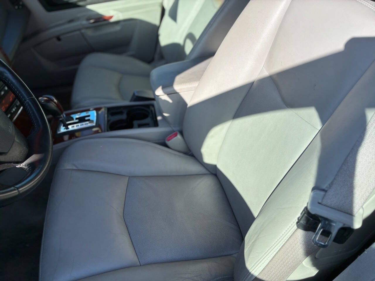Used 2004 Cadillac SRX AWD/4WD image 22