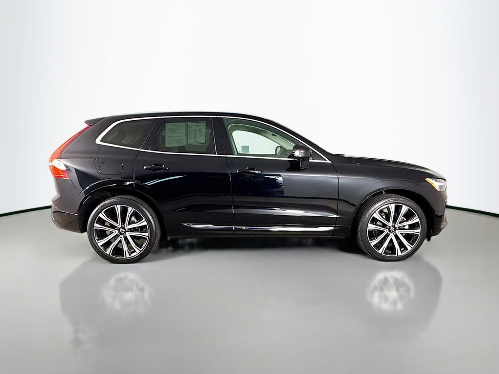 Used 2023 Volvo XC60 B5 Ultimate w/ Climate Package image 8