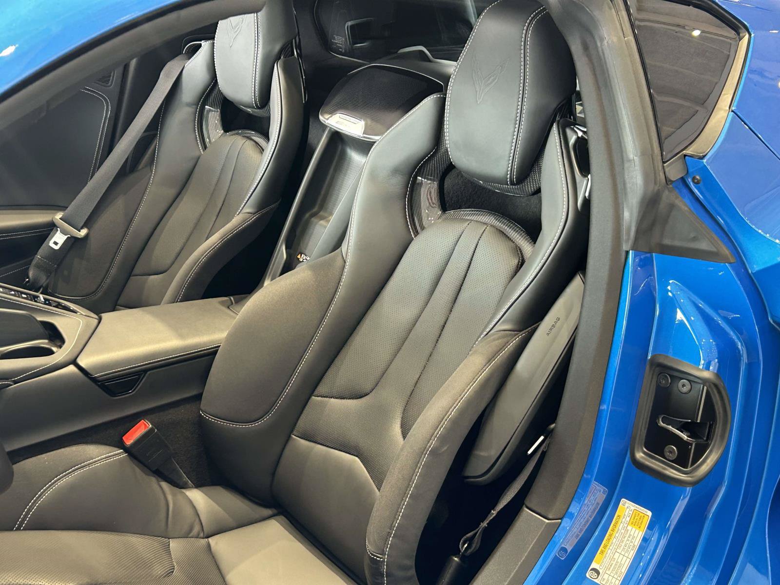 Used 2025 Chevrolet Corvette E-Ray w/ Stealth Interior Trim Package AWD/4WD image 18