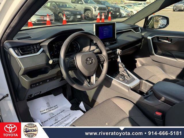Certified 2023 Toyota RAV4 SE w/ Convenience Package AWD/4WD image 11