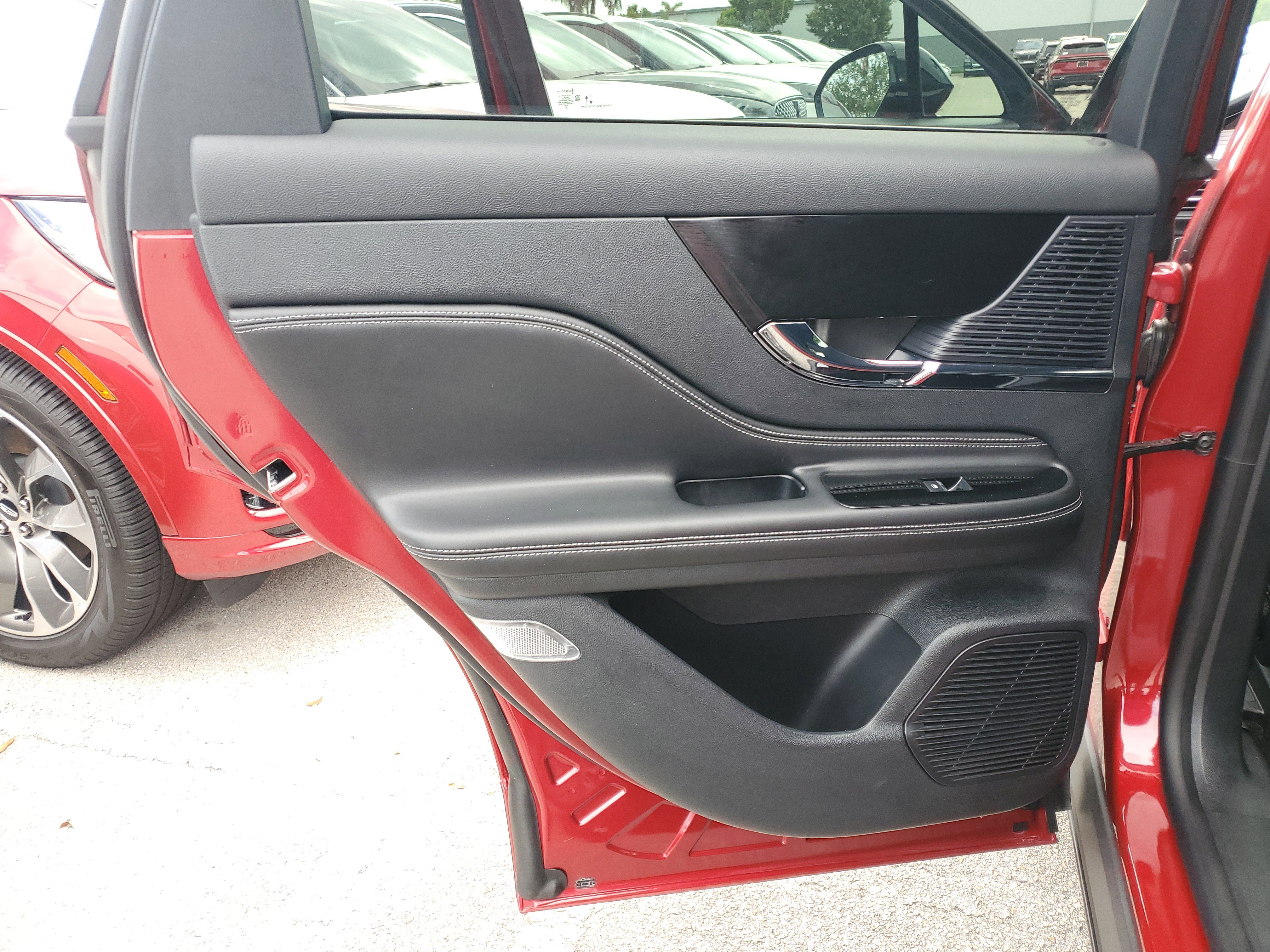 Certified 2020 Lincoln Corsair FWD image 12