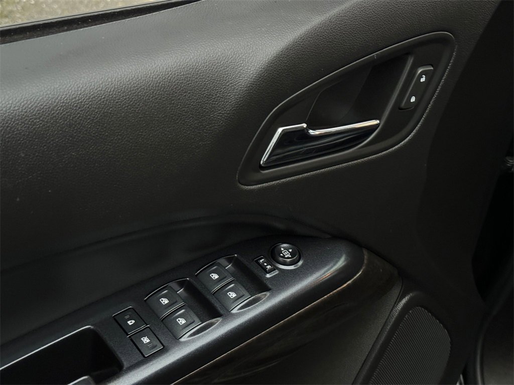 Used 2017 GMC Canyon SLT w/ Driver Alert Package image 11