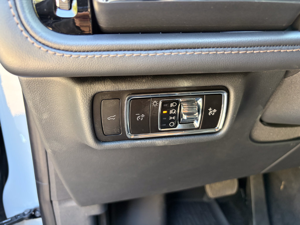New 2027 Lincoln Aviator AWD image 12