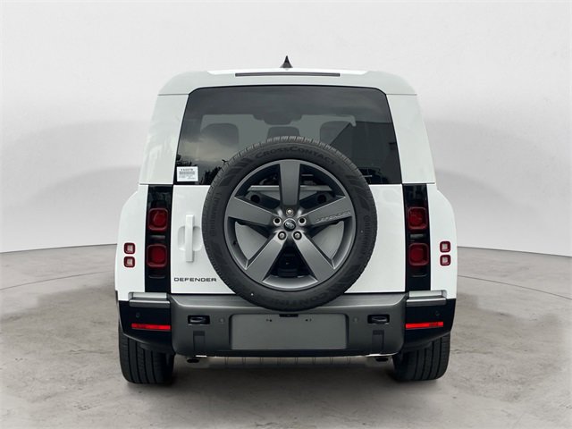 Used 2024 Land Rover Defender 130 Outbound image 5