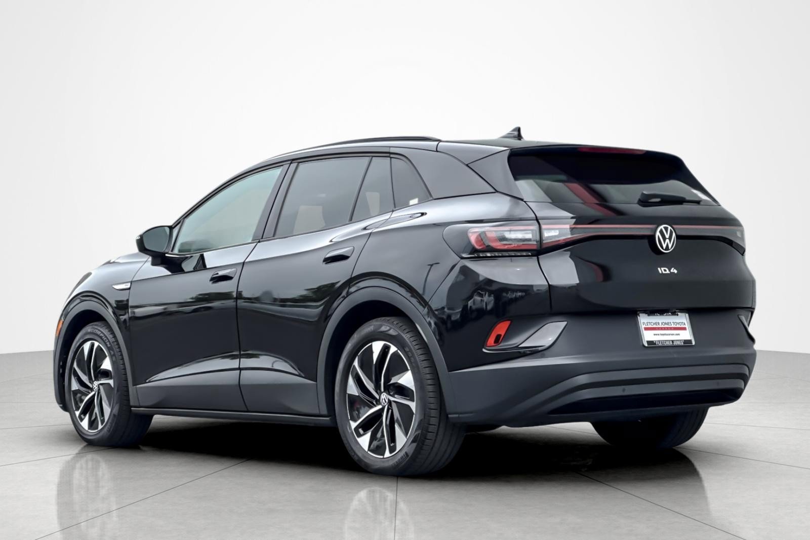 Used 2022 Volkswagen ID.4 Pro image 3