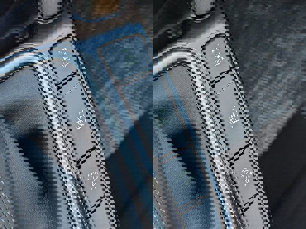 Certified 2024 Kia Seltos EX image 24