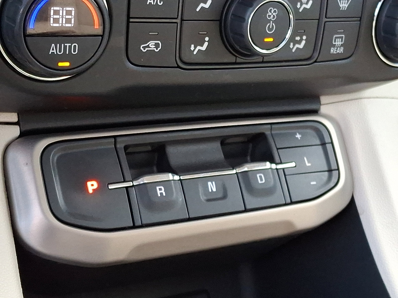 Used 2021 GMC Acadia Denali w/ Denali Ultimate Package image 22