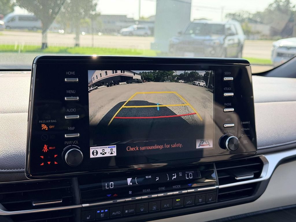 Certified 2021 Toyota Sienna Platinum AWD/4WD image 4