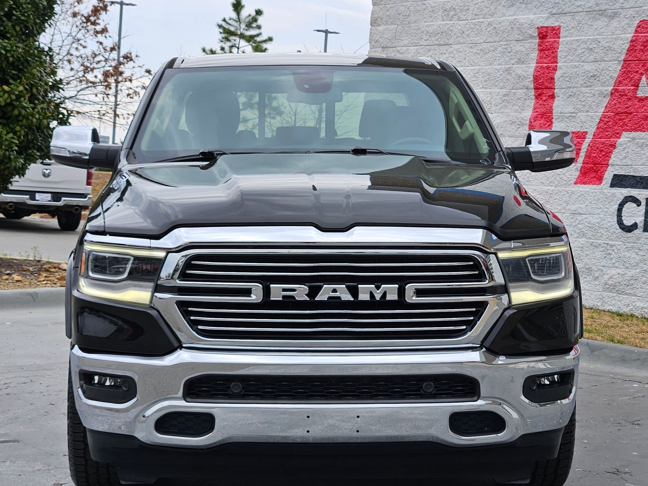 Used 2019 RAM 1500 Laramie image 2