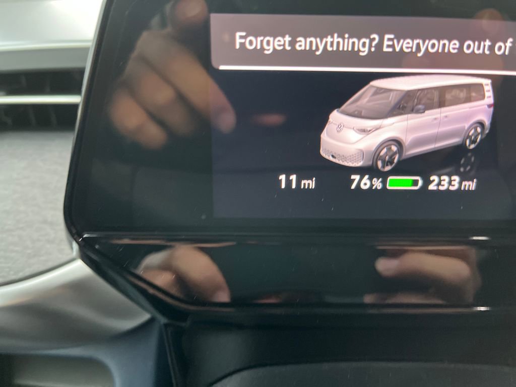 New 2025 Volkswagen ID. Buzz Pro S Plus AWD/4WD image 10