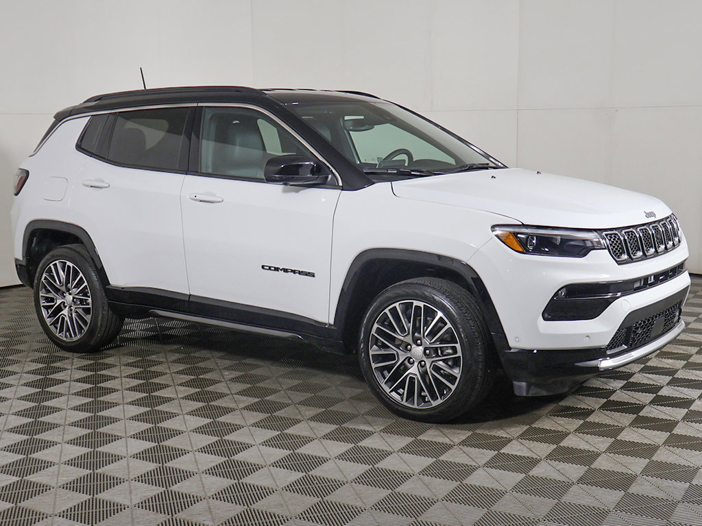 Used 2023 Jeep Compass Limited w/ Elite Group AWD/4WD image 16