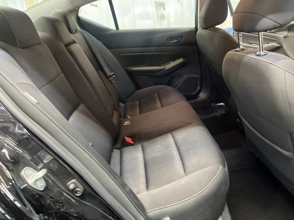 Used 2024 Nissan Altima 2.5 SV FWD image 22